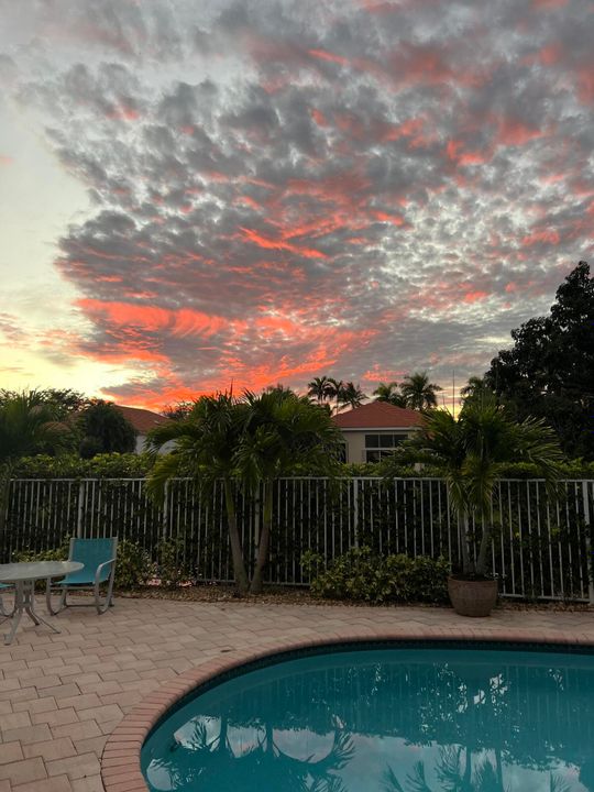 En Venta: $1,350,000 (3 camas, 2 baños, 2841 Pies cuadrados)