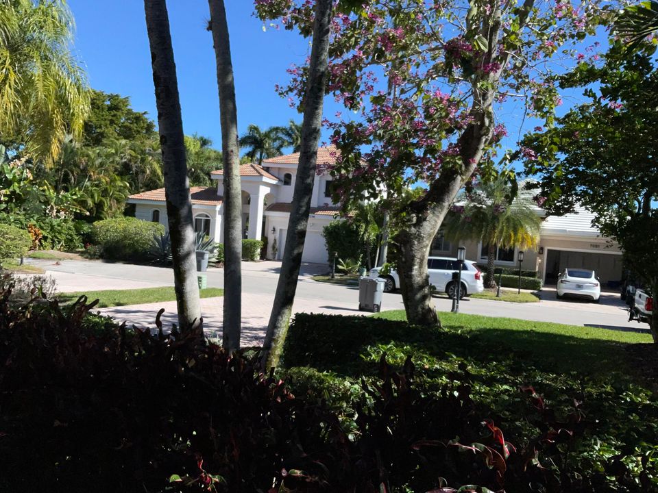 En Venta: $1,350,000 (3 camas, 2 baños, 2841 Pies cuadrados)