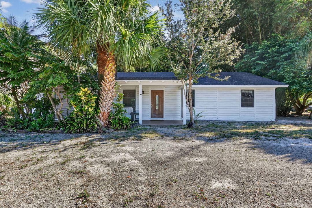 В аренду: $10,000 (4 спален, 2 ванн, 1560 Квадратных фут)