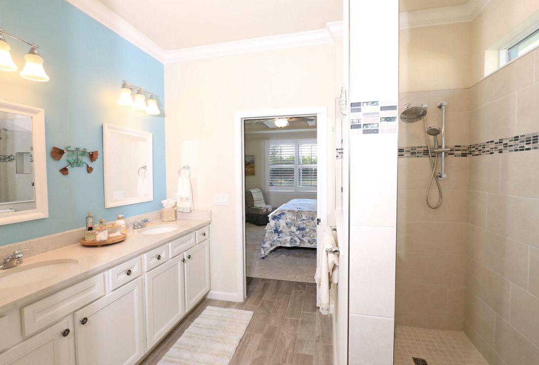 En Venta: $543,000 (3 camas, 2 baños, 2055 Pies cuadrados)