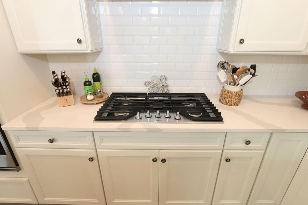 En Venta: $543,000 (3 camas, 2 baños, 2055 Pies cuadrados)