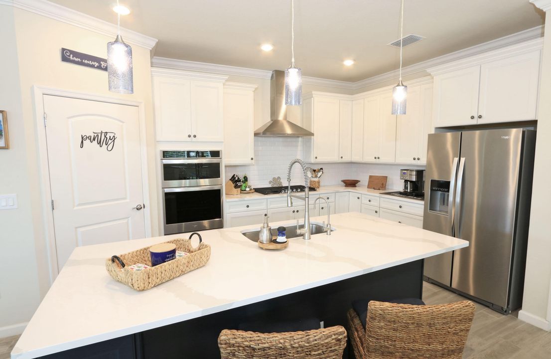 En Venta: $543,000 (3 camas, 2 baños, 2055 Pies cuadrados)