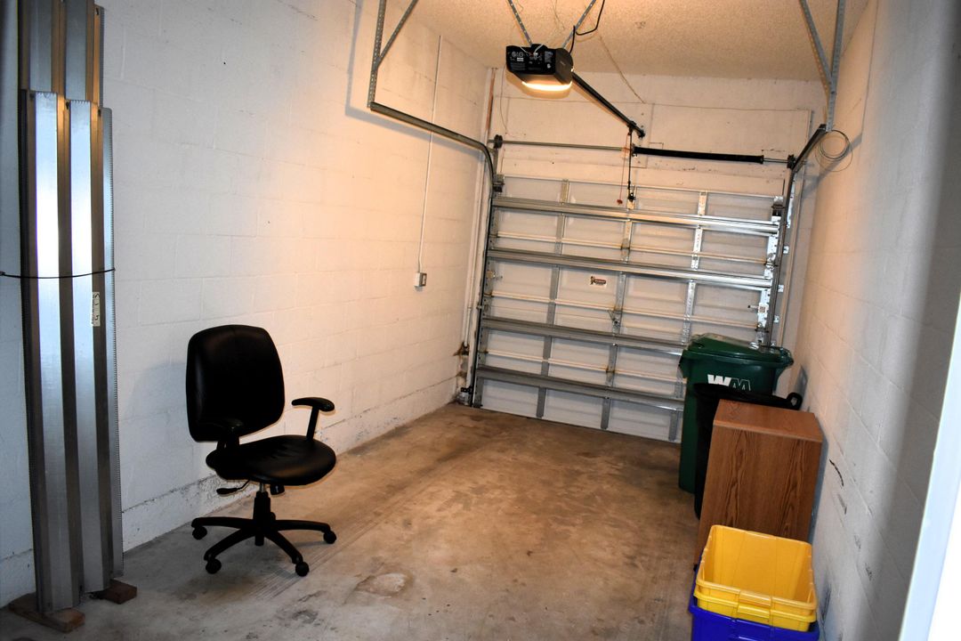 For Rent: $2,500 (3 beds, 2 baths, 1128 Square Feet)