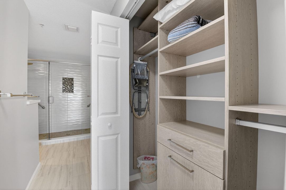 待售: $399,000 (2 贝兹, 2 浴室, 1306 平方英尺)