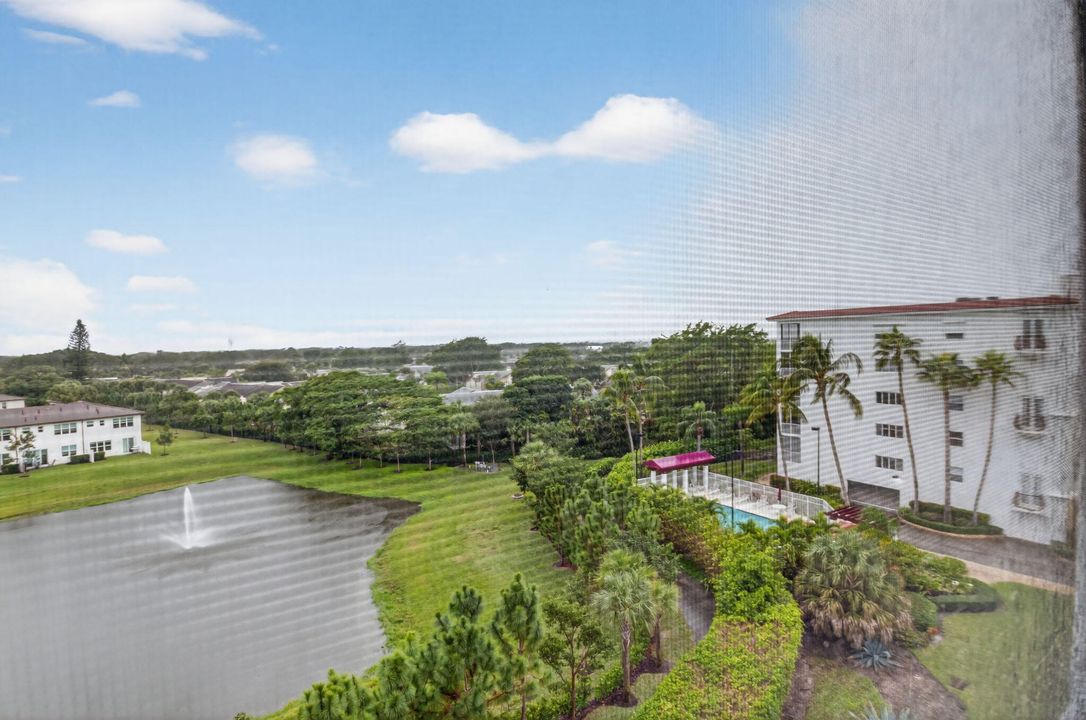 待售: $399,000 (2 贝兹, 2 浴室, 1306 平方英尺)