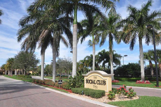 En Venta: $549,000 (4 camas, 2 baños, 2369 Pies cuadrados)