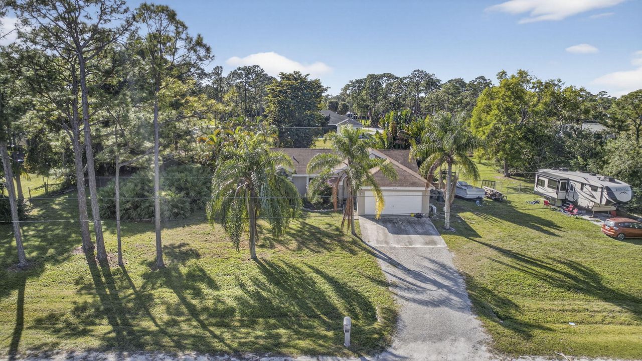 На продажу: $575,000 (4 спален, 2 ванн, 1338 Квадратных фут)