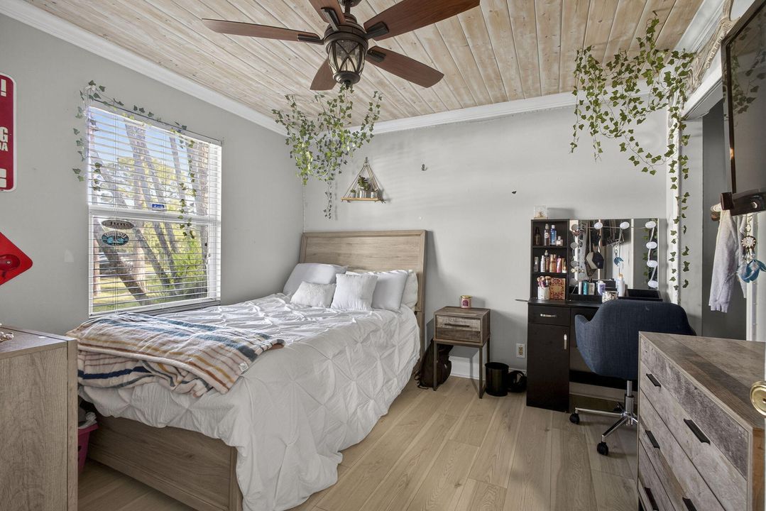 На продажу: $575,000 (4 спален, 2 ванн, 1338 Квадратных фут)