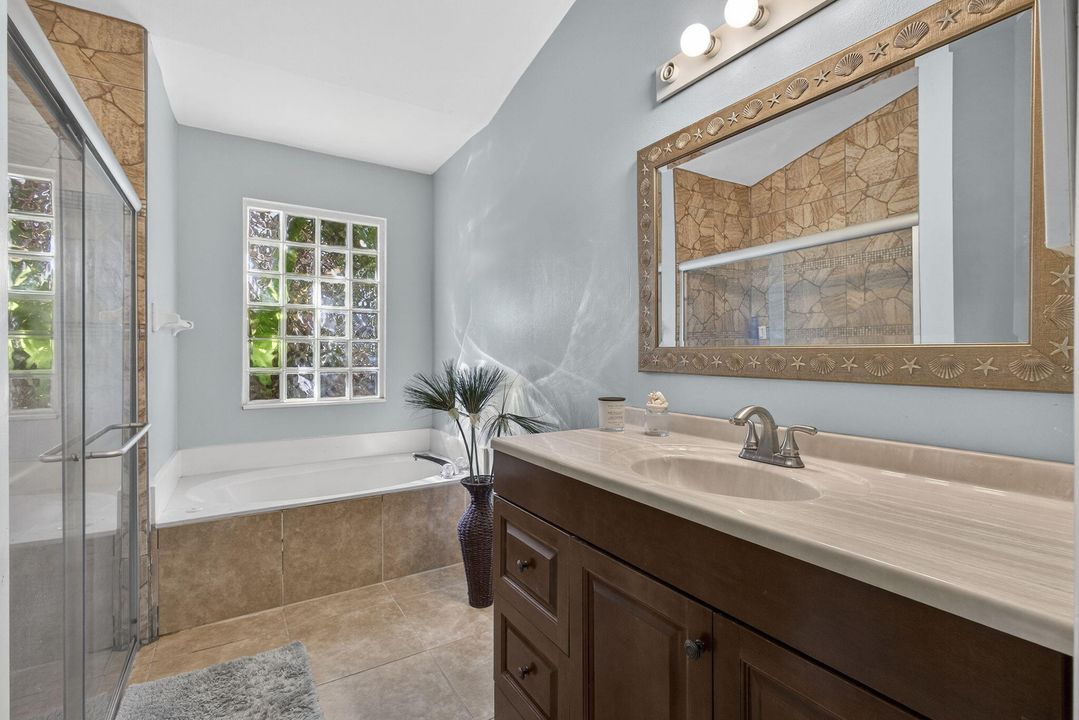 На продажу: $575,000 (4 спален, 2 ванн, 1338 Квадратных фут)