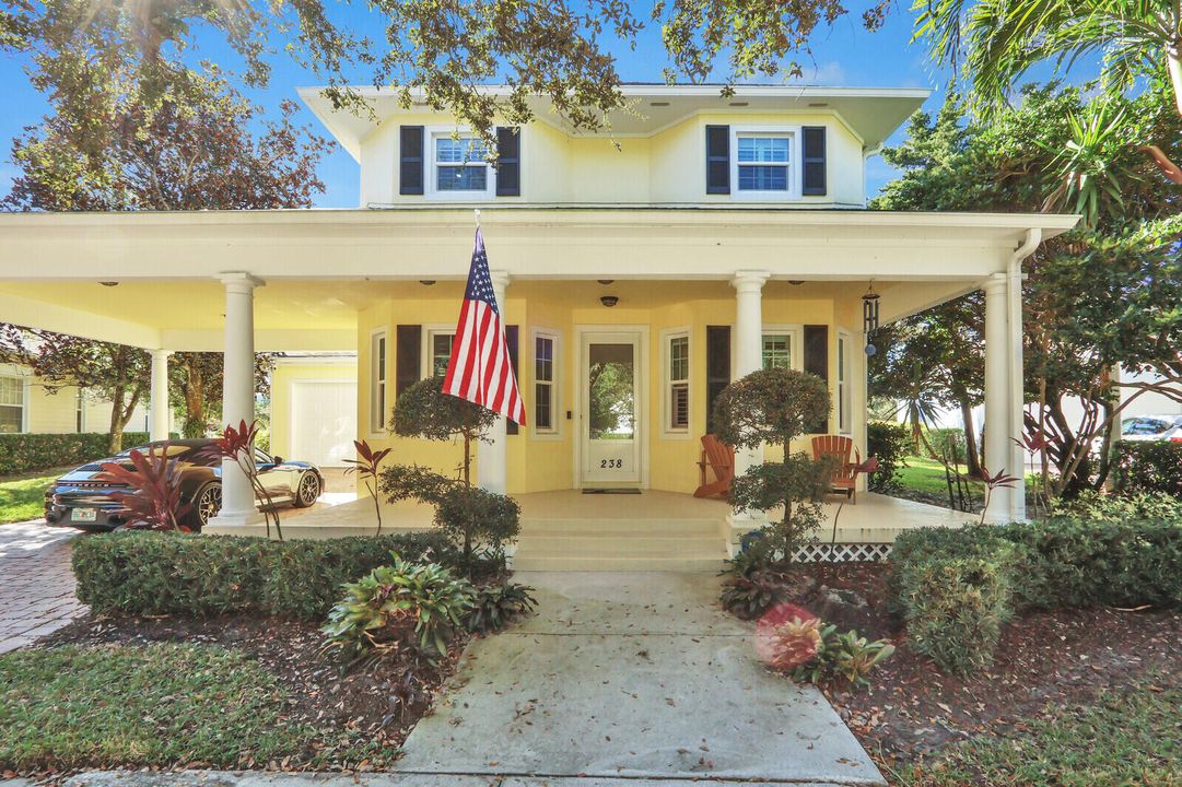 En Venta: $1,895,000 (4 camas, 3 baños, 2597 Pies cuadrados)