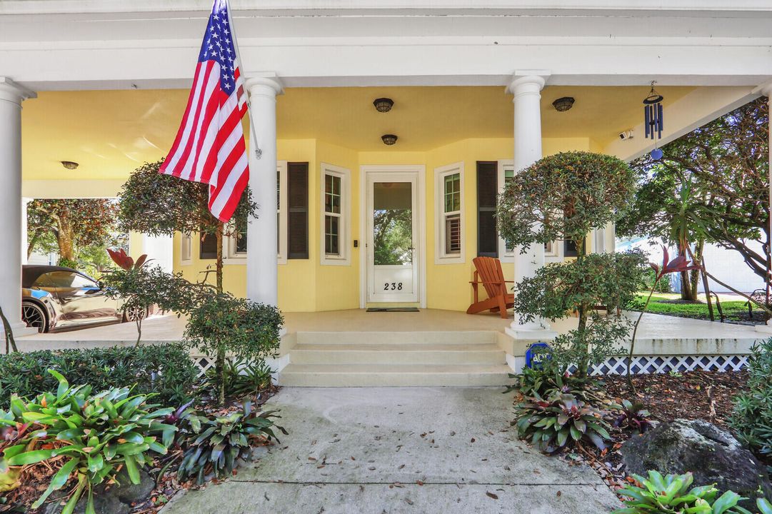 En Venta: $1,895,000 (4 camas, 3 baños, 2597 Pies cuadrados)