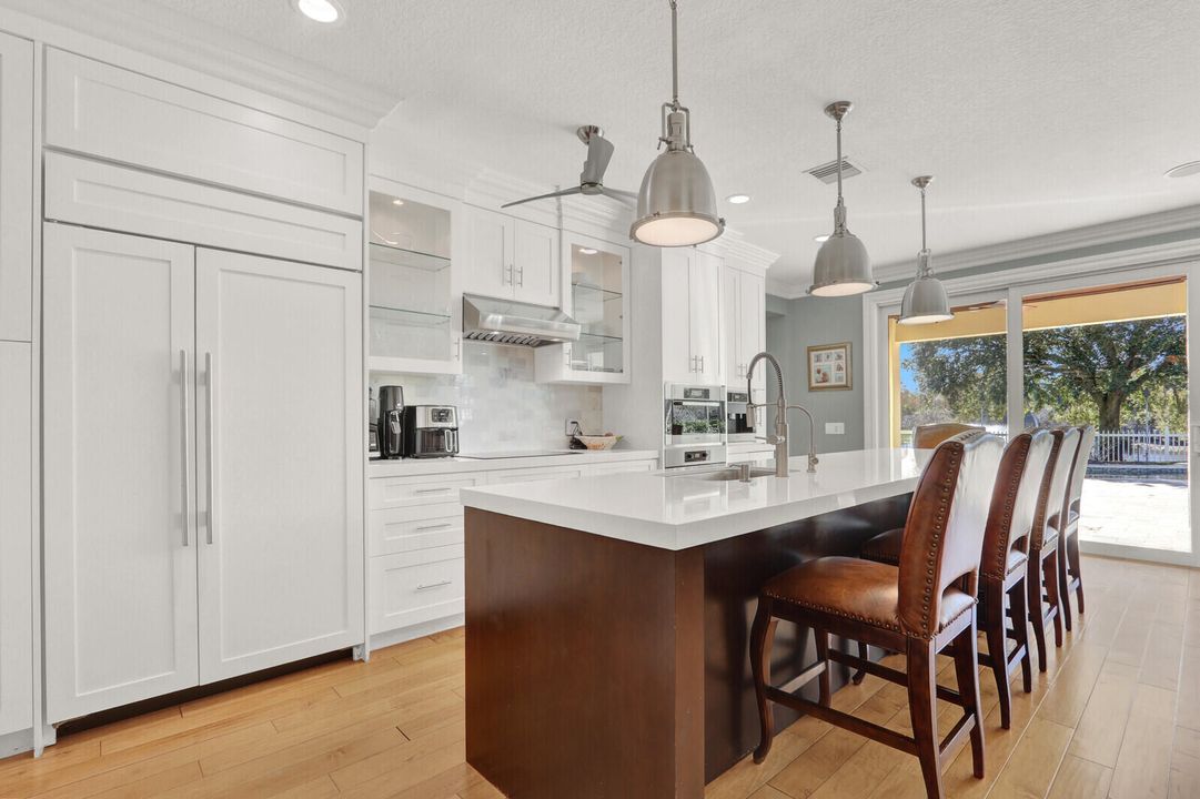 En Venta: $1,895,000 (4 camas, 3 baños, 2597 Pies cuadrados)