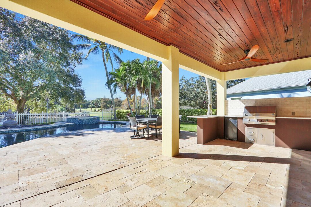 En Venta: $1,895,000 (4 camas, 3 baños, 2597 Pies cuadrados)