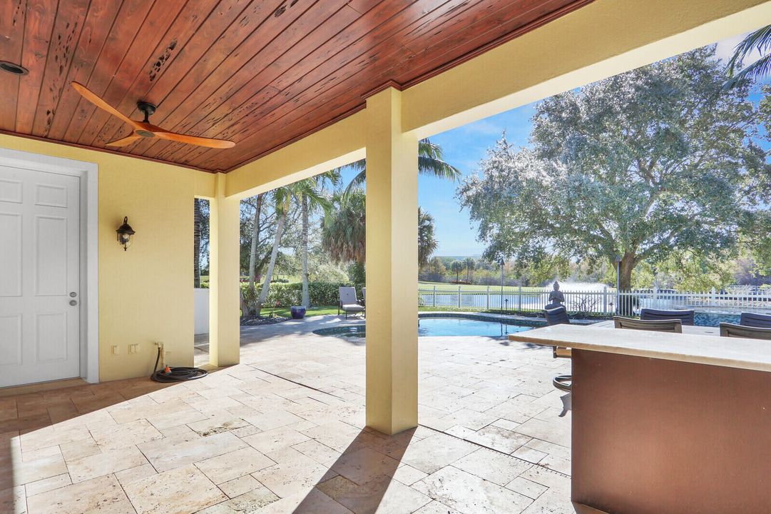 En Venta: $1,895,000 (4 camas, 3 baños, 2597 Pies cuadrados)