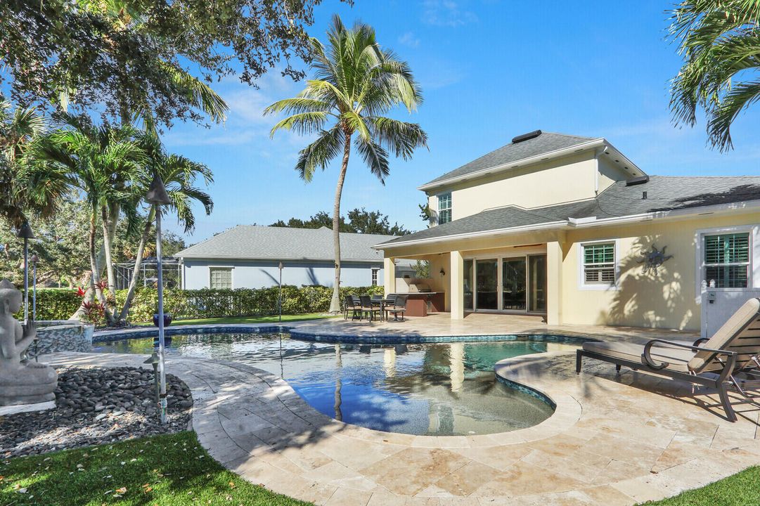 En Venta: $1,895,000 (4 camas, 3 baños, 2597 Pies cuadrados)