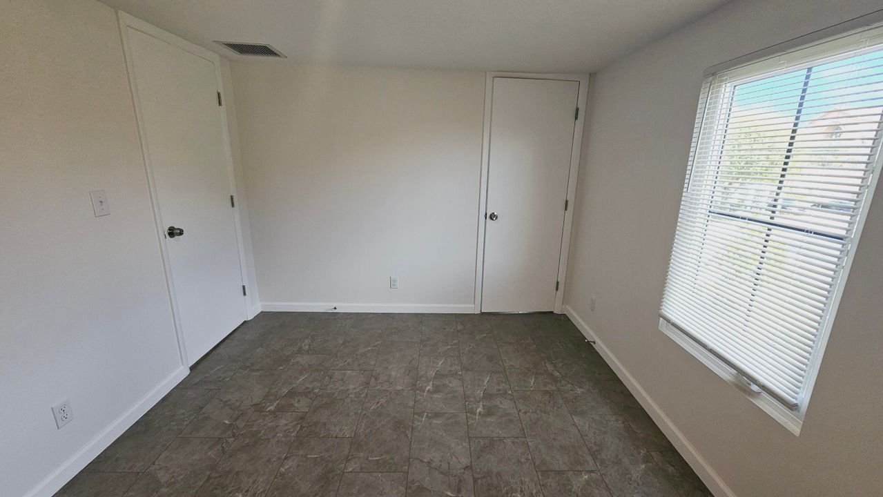 For Rent: $2,175 (3 beds, 2 baths, 800 Square Feet)