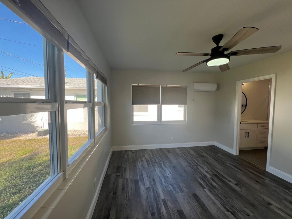 For Sale: $529,900 (3 beds, 2 baths, 1135 Square Feet)