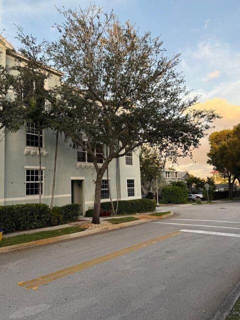 En Renta: $3,200 (2 camas, 2 baños, 1554 Pies cuadrados)