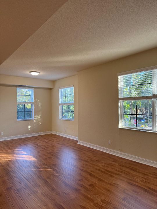 En Renta: $3,200 (2 camas, 2 baños, 1554 Pies cuadrados)