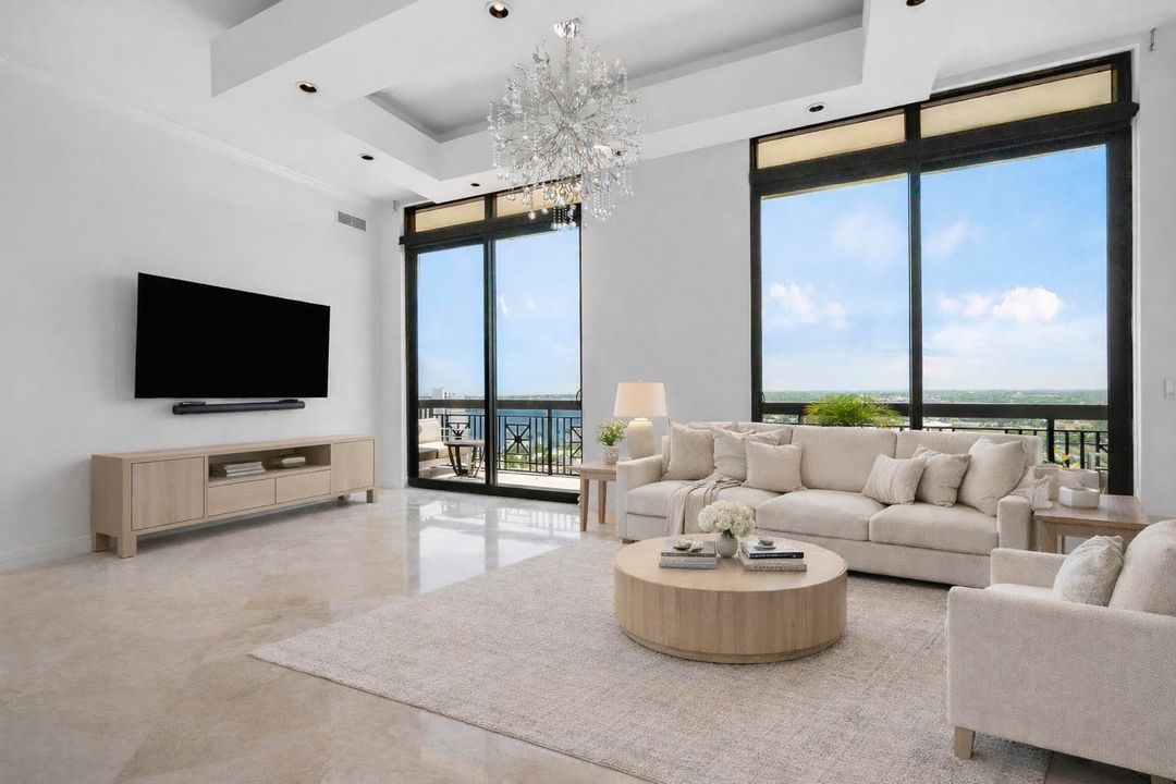 For Sale: $1,750,000 (2 beds, 2 baths, 1509 Square Feet)