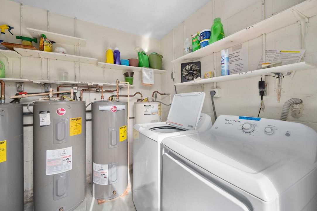 En Venta: $134,900 (2 camas, 2 baños, 1384 Pies cuadrados)