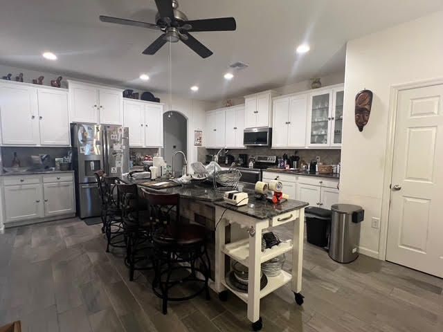 待售: $750,000 (4 贝兹, 3 浴室, 2980 平方英尺)