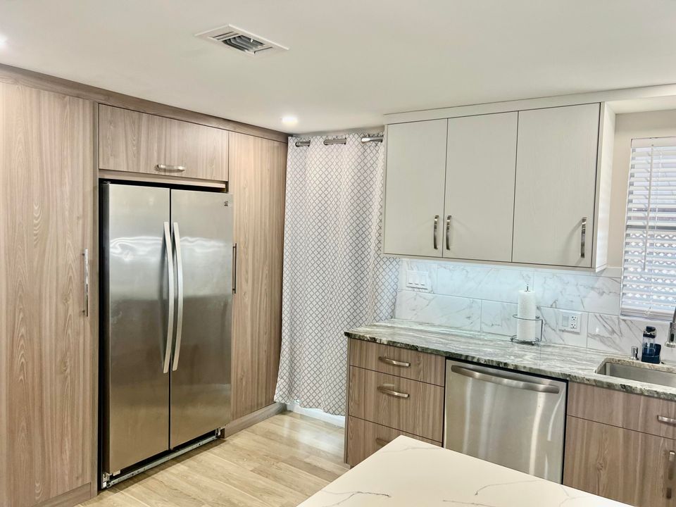 En Venta: $170,000 (2 camas, 2 baños, 1476 Pies cuadrados)