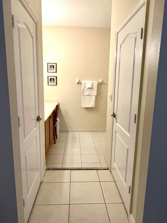 For Rent: $2,200 (3 beds, 2 baths, 1060 Square Feet)