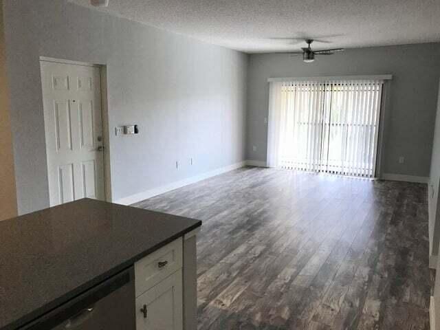 For Rent: $1,950 (1 beds, 1 baths, 819 Square Feet)