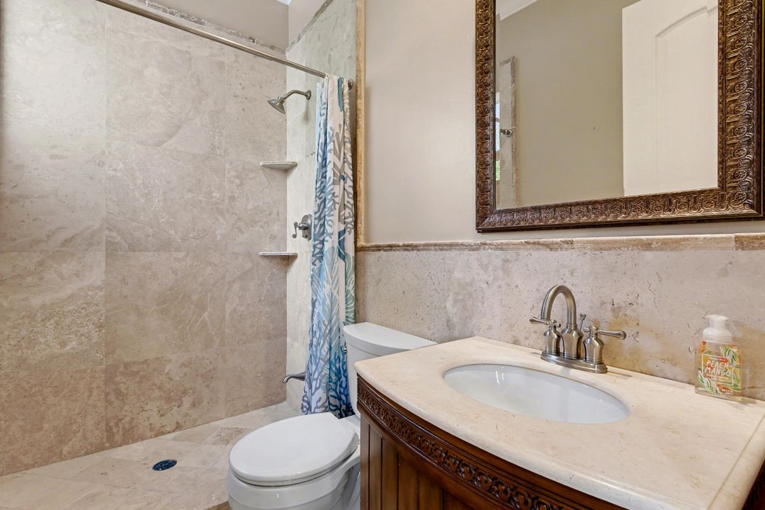 В аренду: $25,000 (5 спален, 6 ванн, 4783 Квадратных фут)