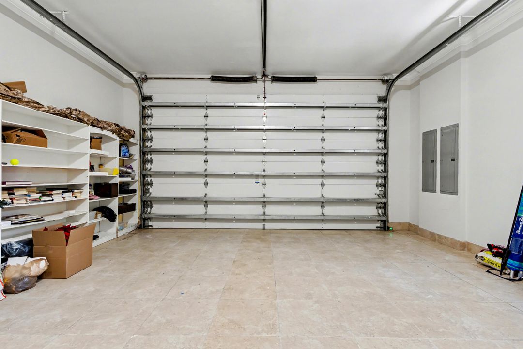 В аренду: $25,000 (5 спален, 6 ванн, 4783 Квадратных фут)