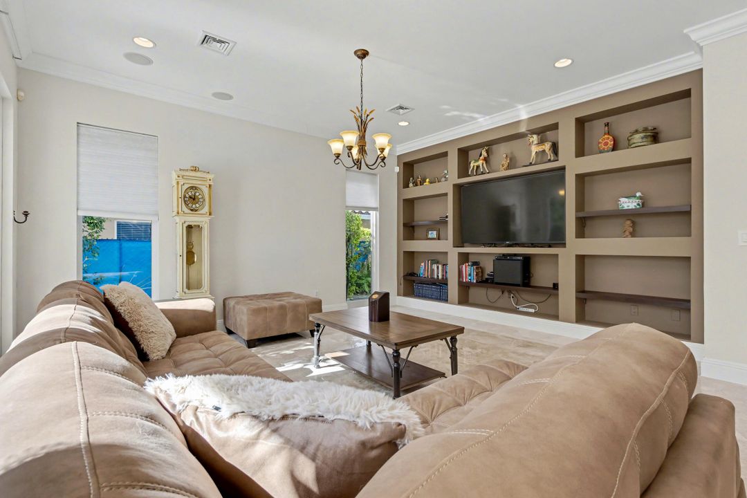 В аренду: $25,000 (5 спален, 6 ванн, 4783 Квадратных фут)