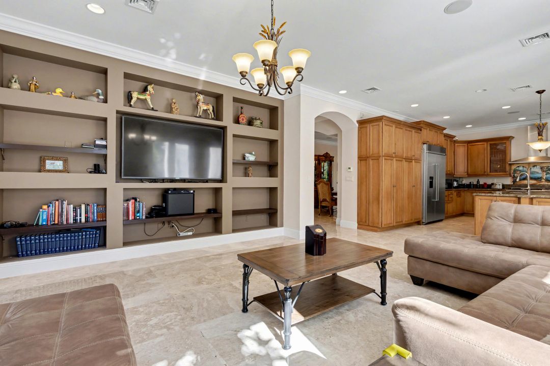 В аренду: $25,000 (5 спален, 6 ванн, 4783 Квадратных фут)