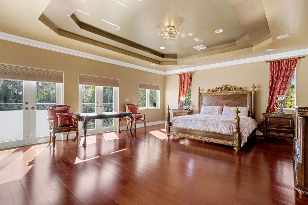 В аренду: $25,000 (5 спален, 6 ванн, 4783 Квадратных фут)