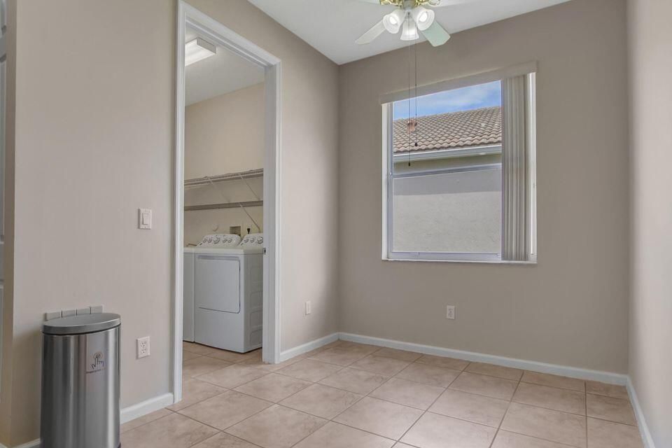 For Rent: $3,600 (3 beds, 2 baths, 1727 Square Feet)