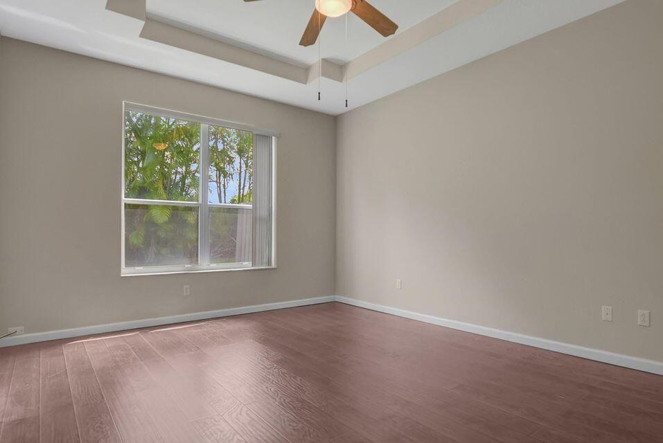 For Rent: $3,600 (3 beds, 2 baths, 1727 Square Feet)