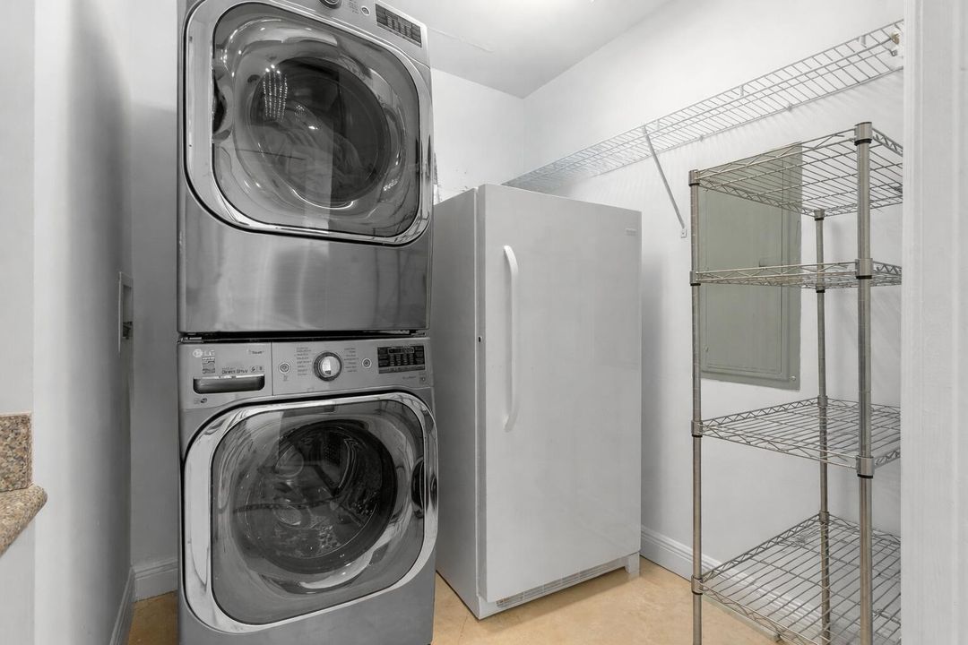 For Sale: $1,750,000 (2 beds, 2 baths, 1509 Square Feet)