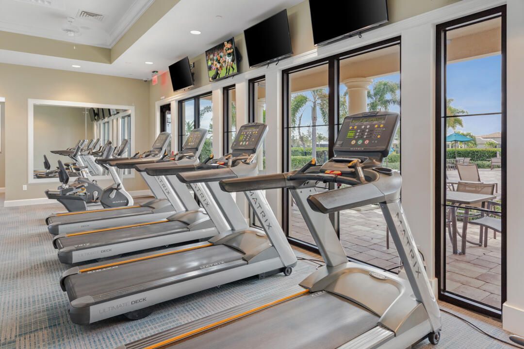 出租: $3,400 (4 贝兹, 2 浴室, 1849 平方英尺)