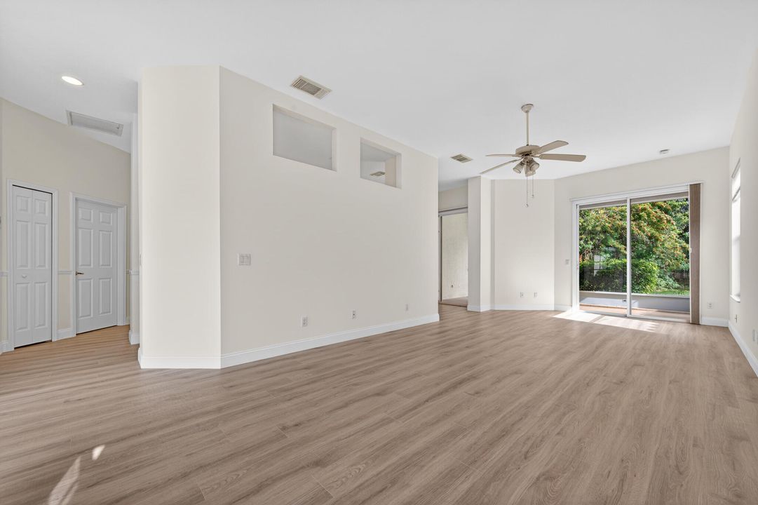 For Sale: $345,000 (2 beds, 2 baths, 1311 Square Feet)