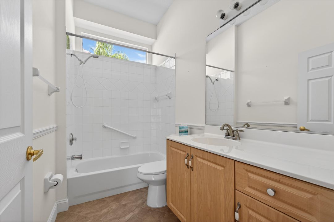 For Sale: $345,000 (2 beds, 2 baths, 1311 Square Feet)