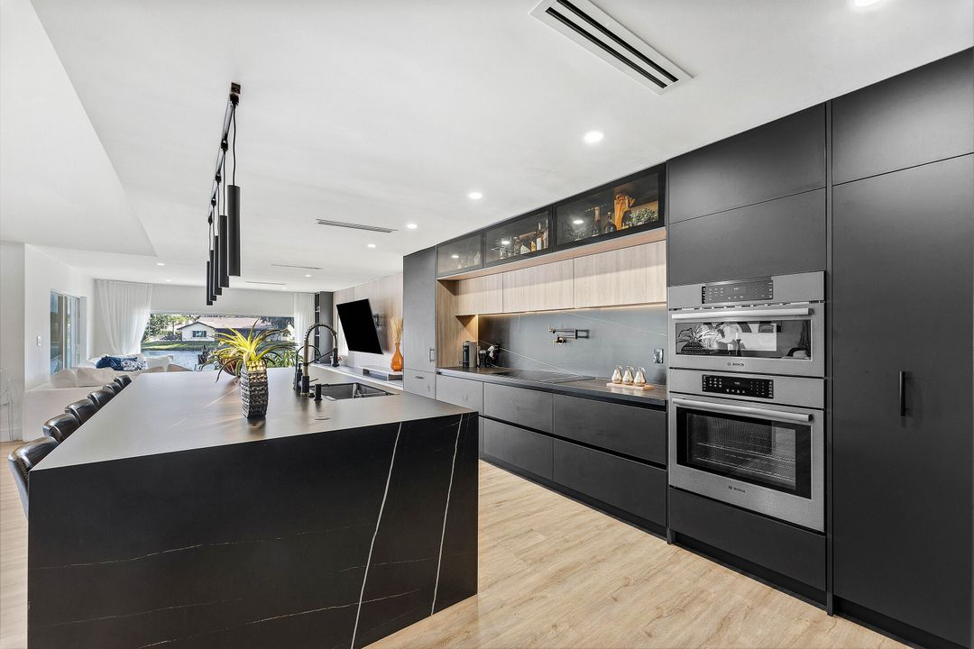 На продажу: $1,250,000 (3 спален, 3 ванн, 2394 Квадратных фут)