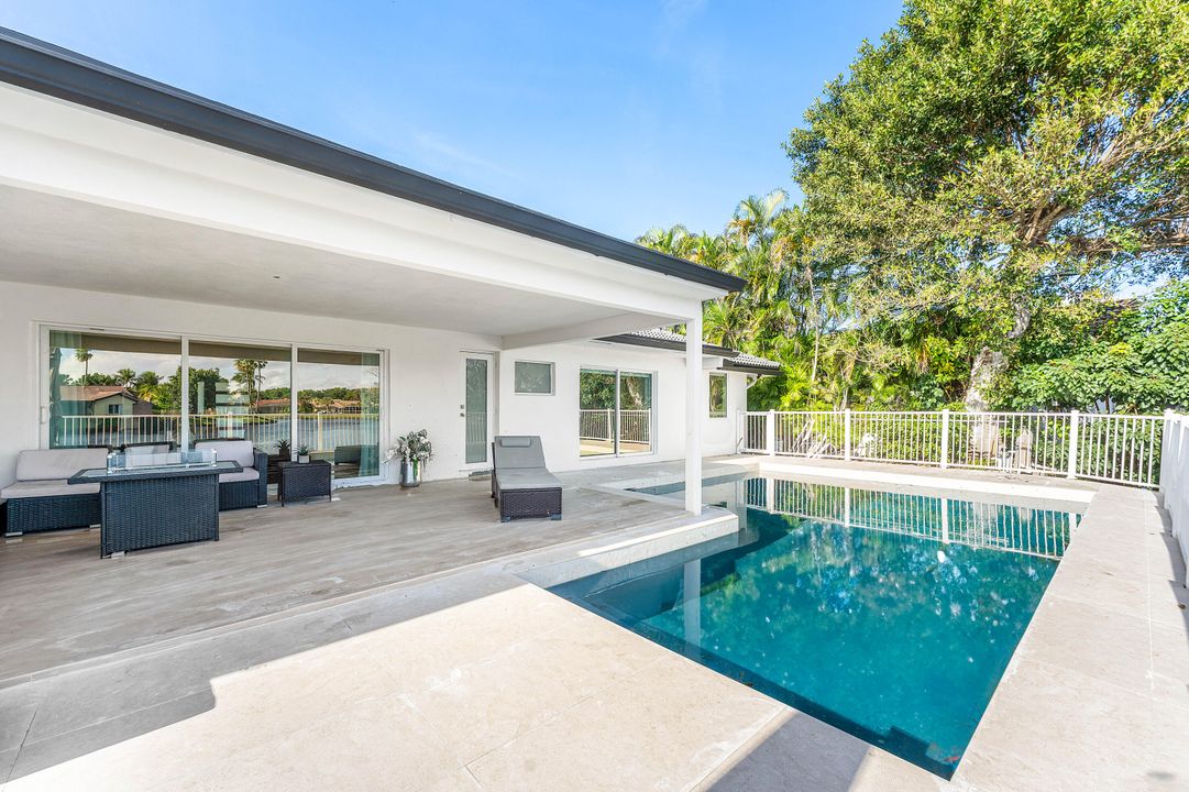 На продажу: $1,250,000 (3 спален, 3 ванн, 2394 Квадратных фут)