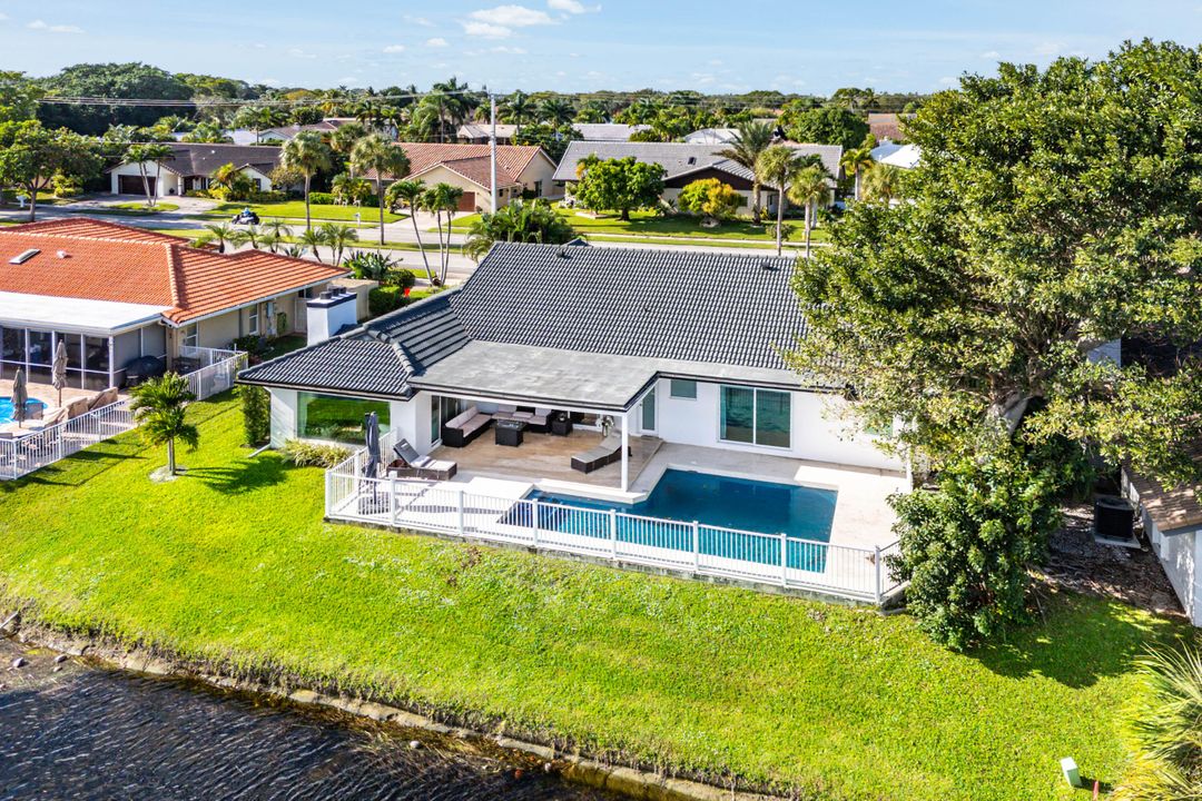 На продажу: $1,250,000 (3 спален, 3 ванн, 2394 Квадратных фут)