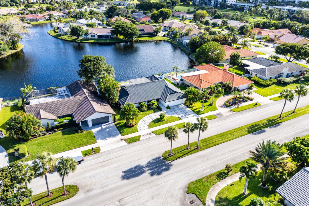 На продажу: $1,250,000 (3 спален, 3 ванн, 2394 Квадратных фут)