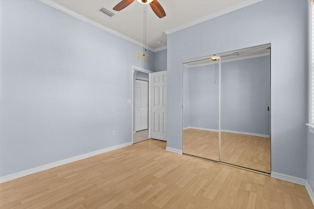 For Sale: $319,900 (3 beds, 2 baths, 1552 Square Feet)