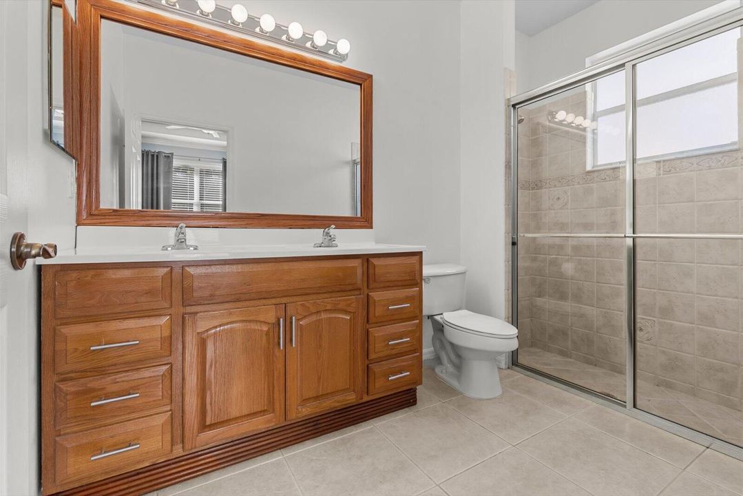 For Sale: $319,900 (3 beds, 2 baths, 1552 Square Feet)