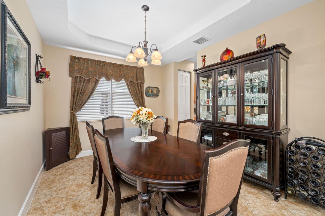 For Sale: $425,000 (3 beds, 2 baths, 2643 Square Feet)