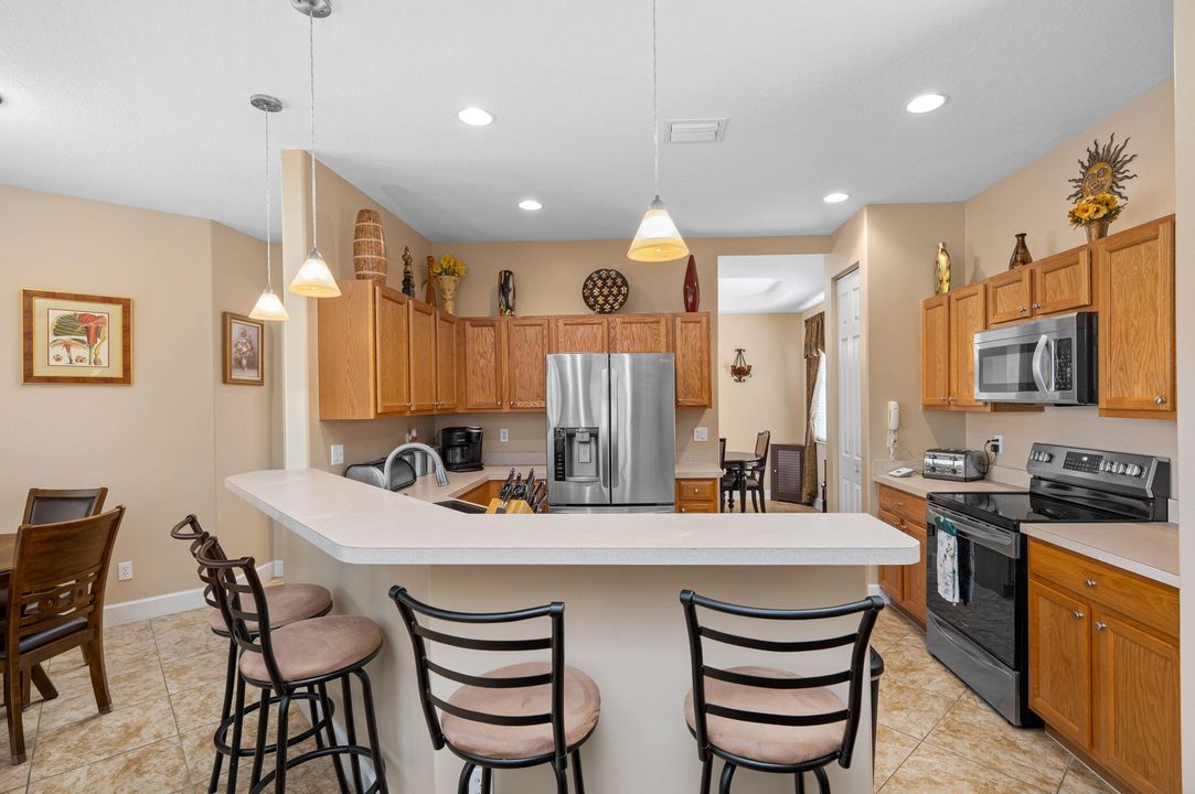 For Sale: $425,000 (3 beds, 2 baths, 2643 Square Feet)