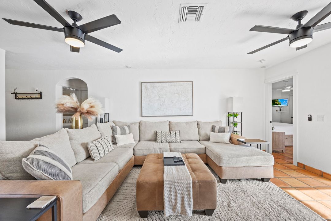 En Venta: $1,599,999 (3 camas, 2 baños, 1503 Pies cuadrados)