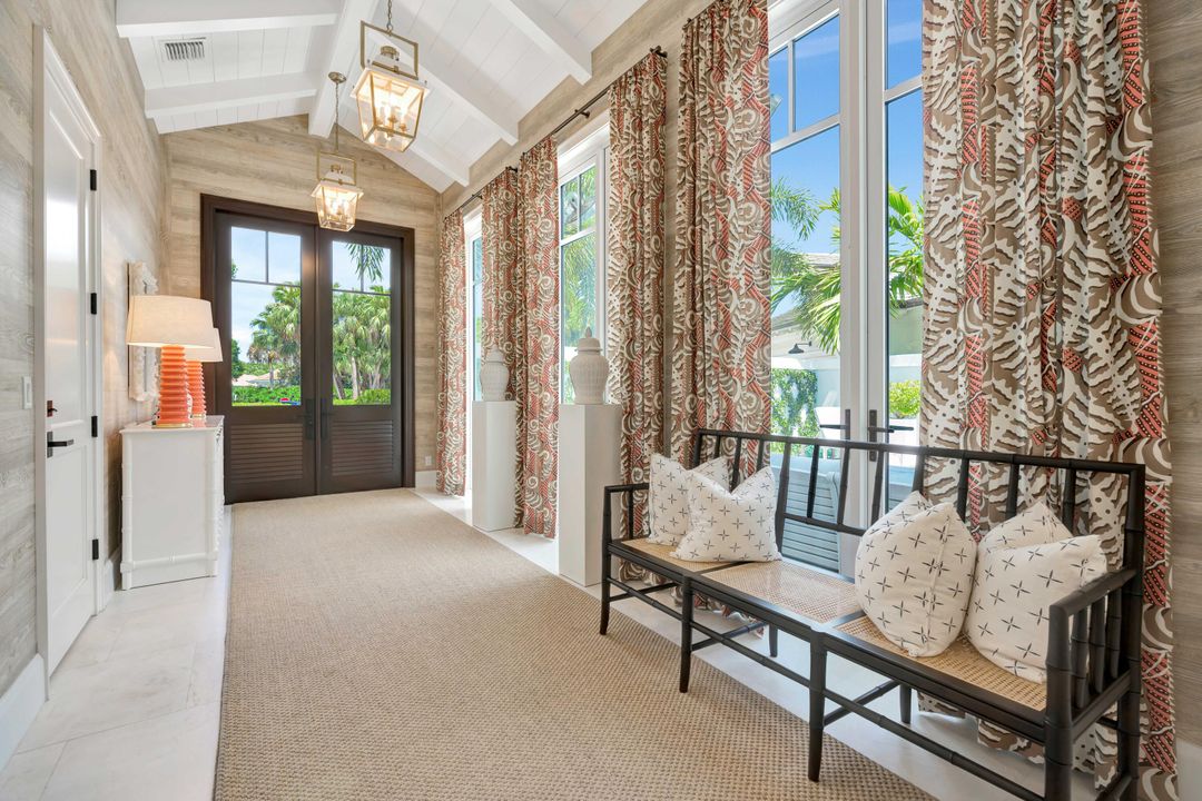 待售: $2,895,000 (3 贝兹, 3 浴室, 2711 平方英尺)